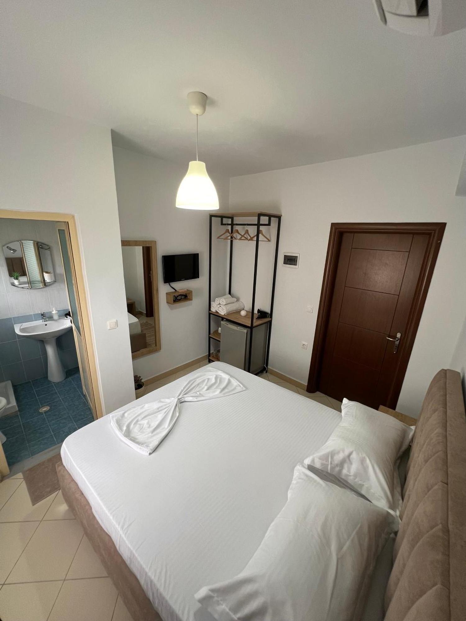 Helios Rooms Саранда Екстер'єр фото