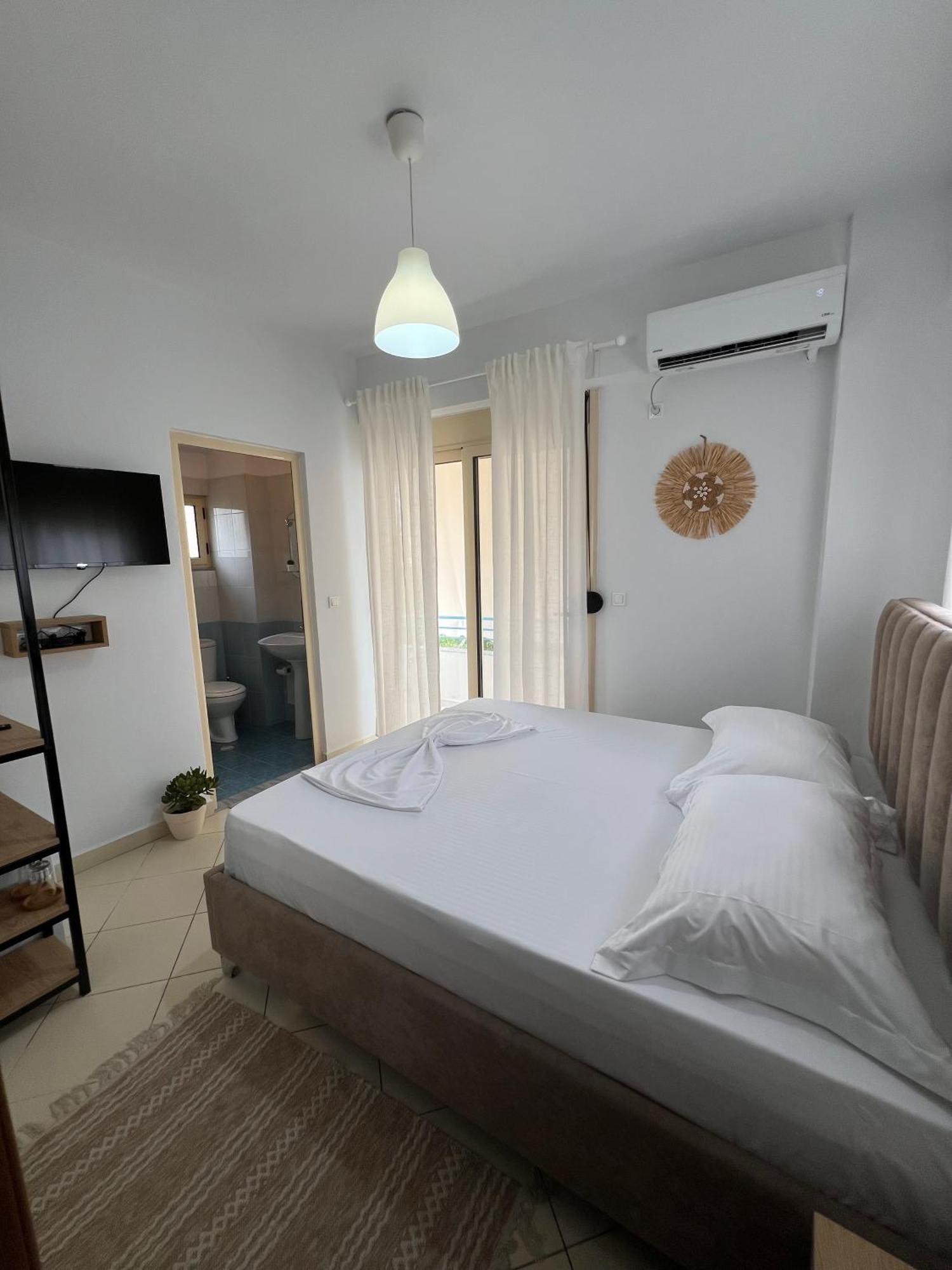 Helios Rooms Саранда Екстер'єр фото