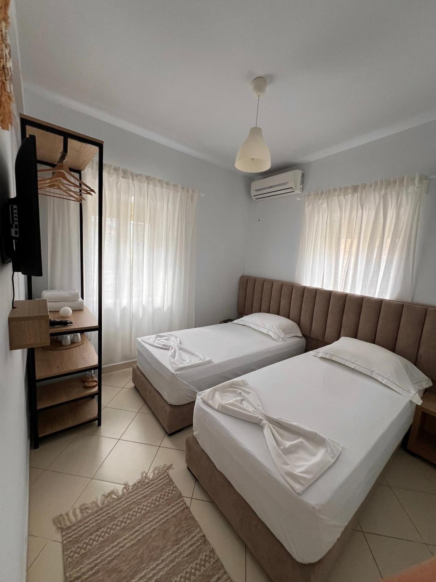 Helios Rooms Саранда Екстер'єр фото