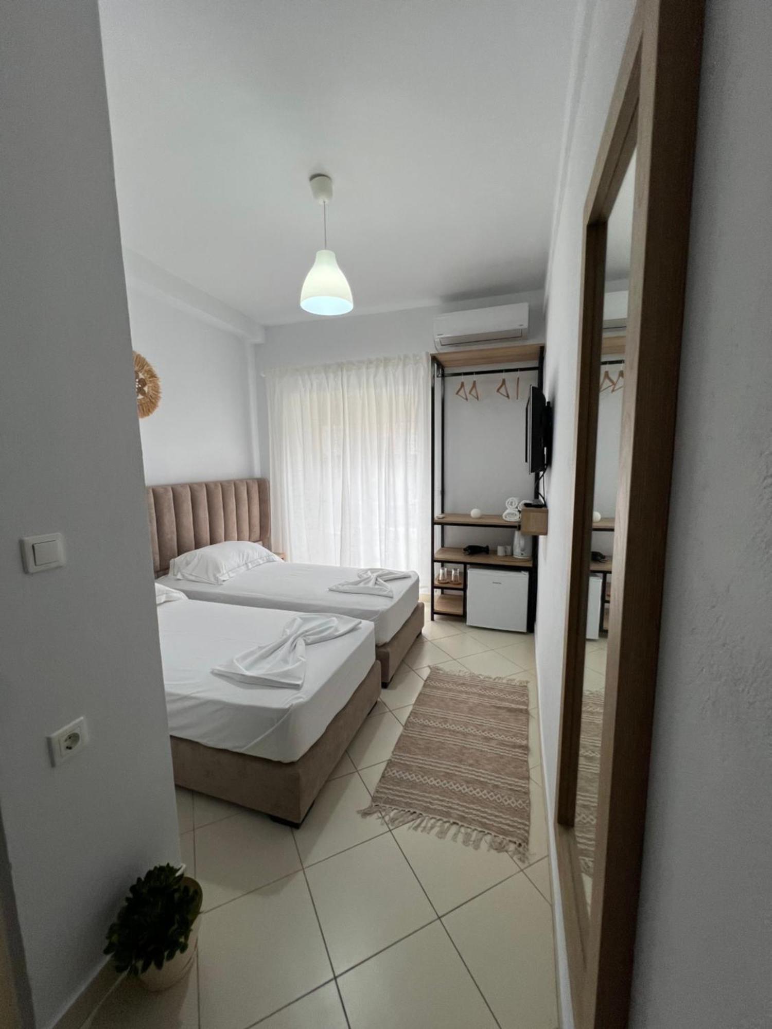 Helios Rooms Саранда Екстер'єр фото